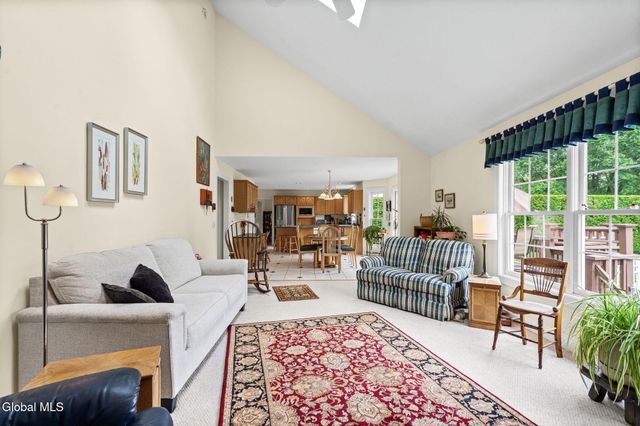2501 Angelina Drive, Niskayuna, NY 12309