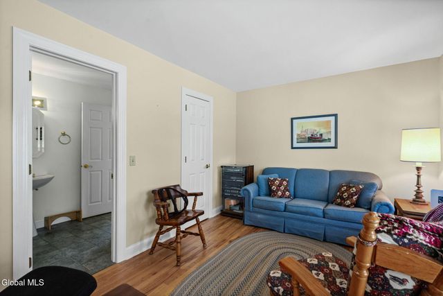 2501 Angelina Drive, Niskayuna, NY 12309