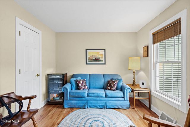 2501 Angelina Drive, Niskayuna, NY 12309
