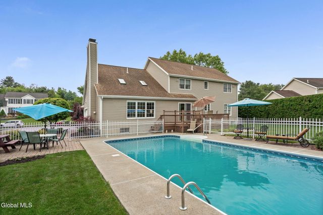 2501 Angelina Drive, Niskayuna, NY 12309