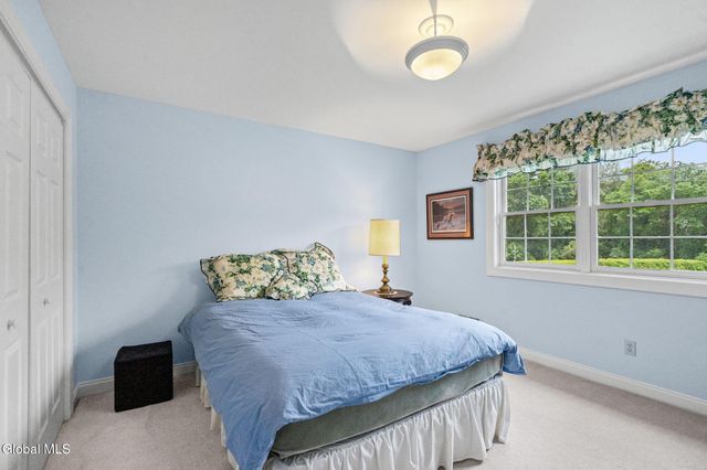 2501 Angelina Drive, Niskayuna, NY 12309