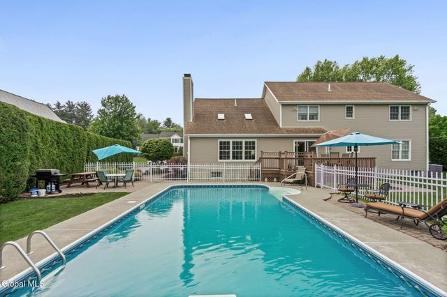 2501 Angelina Drive, Niskayuna, NY 12309