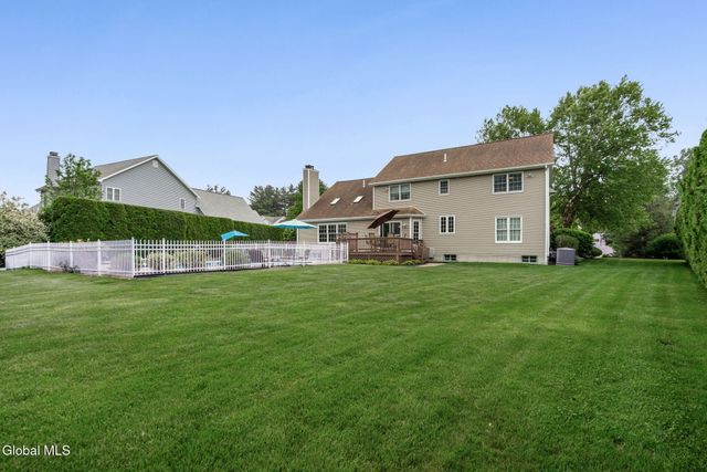2501 Angelina Drive, Niskayuna, NY 12309