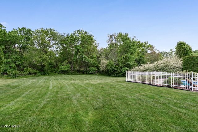 2501 Angelina Drive, Niskayuna, NY 12309