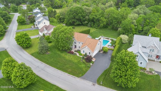 2501 Angelina Drive, Niskayuna, NY 12309