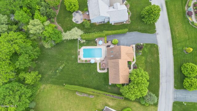 2501 Angelina Drive, Niskayuna, NY 12309