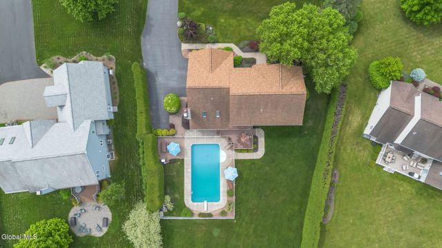 2501 Angelina Drive, Niskayuna, NY 12309