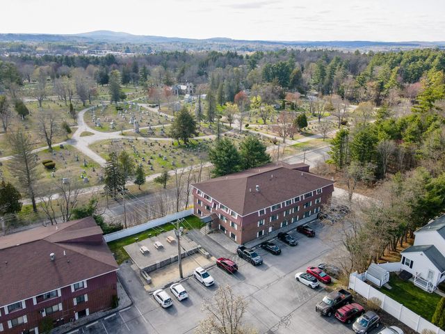555 Calef Rd Apt 11, Manchester, NH 03103