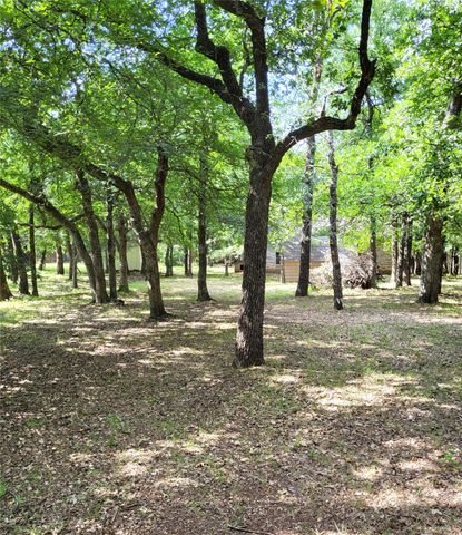697 Highland Crest Drive, Hurst, TX 76054