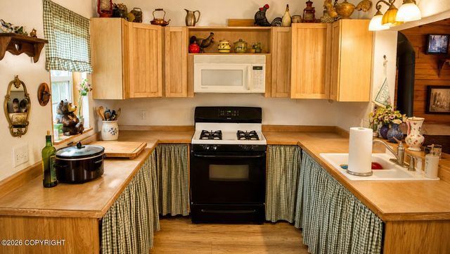 45100 Mary Avenue, Soldotna, AK 99669