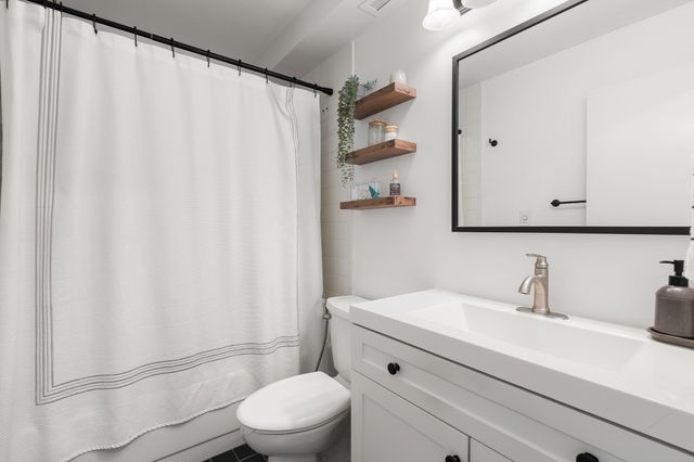 77 Adams 101, Quincy, MA 02169