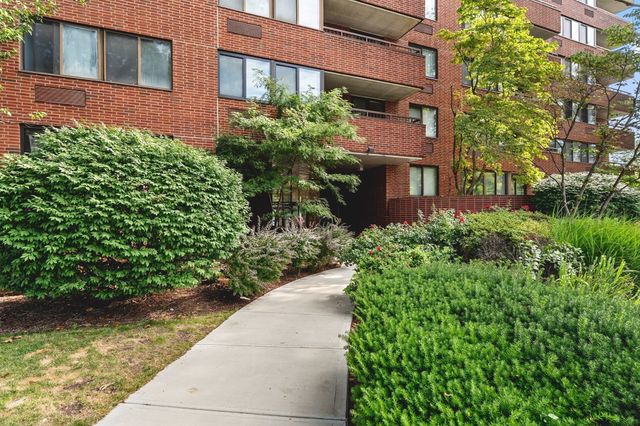 77 Adams 101, Quincy, MA 02169