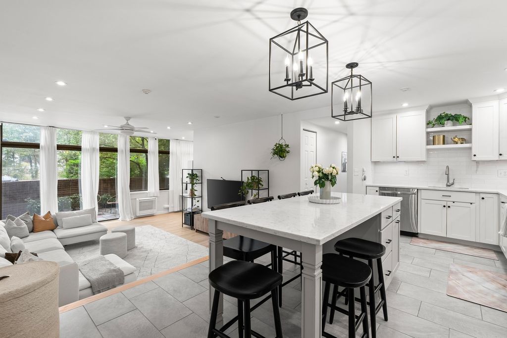 77 Adams 101, Quincy, MA 02169
