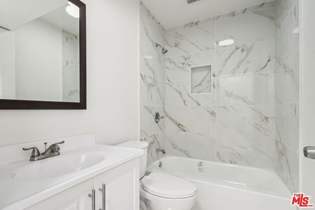 1675 E 111th Street, Los Angeles, CA 90059