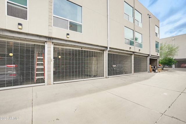 727 E PORTLAND Street 35, Phoenix, AZ 85006