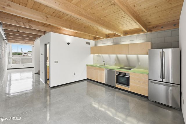 727 E PORTLAND Street 35, Phoenix, AZ 85006