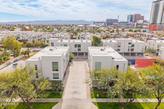 727 E PORTLAND Street 35, Phoenix, AZ 85006