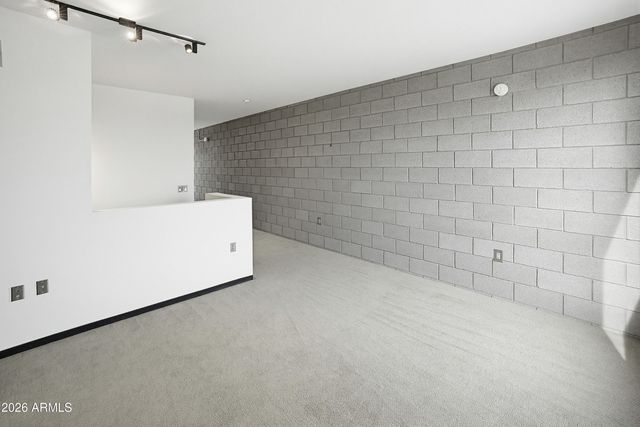 727 E PORTLAND Street 35, Phoenix, AZ 85006