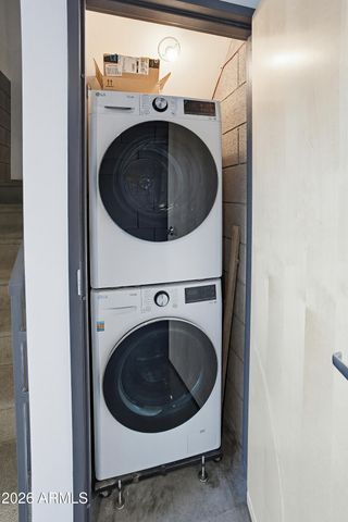 727 E PORTLAND Street 35, Phoenix, AZ 85006