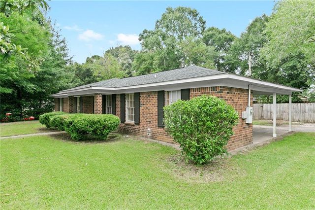 4735 Emerald E Drive, Mobile, AL 36619