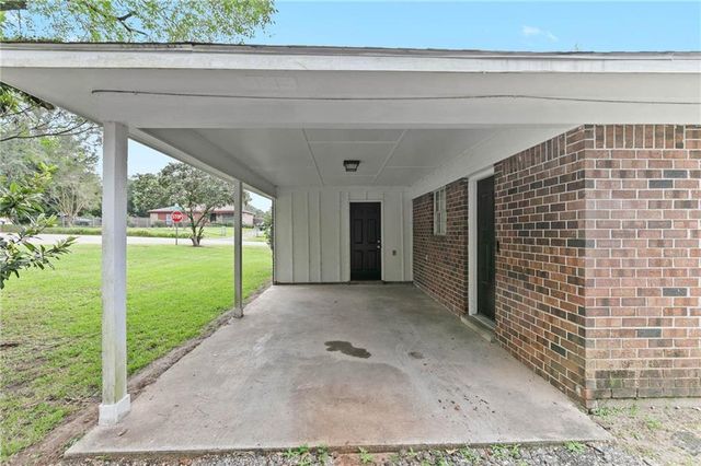 4735 Emerald E Drive, Mobile, AL 36619