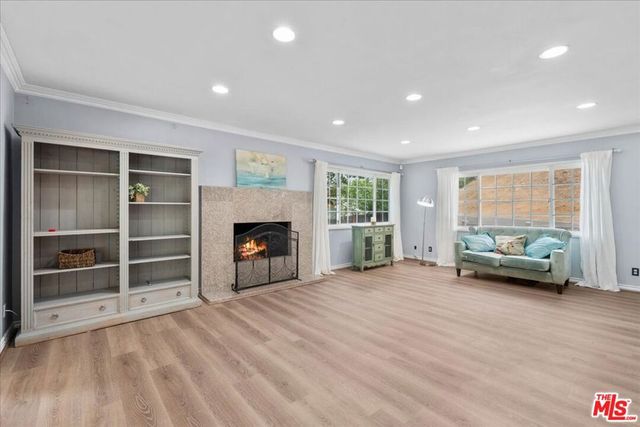 4635 Esparto Street, Woodland Hills, CA 91364