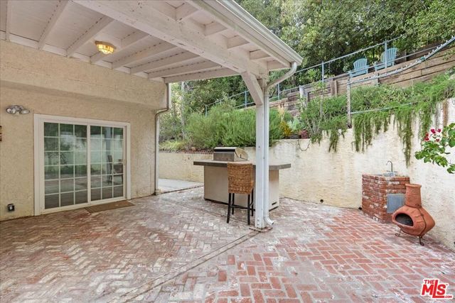 4635 Esparto Street, Woodland Hills, CA 91364