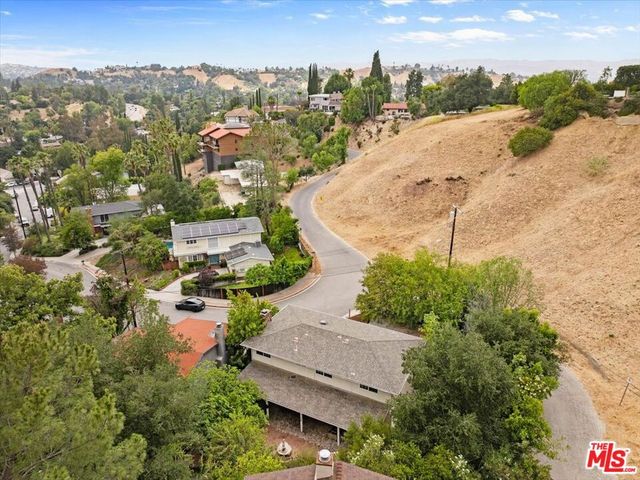 4635 Esparto Street, Woodland Hills, CA 91364