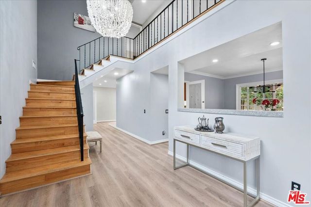 4635 Esparto Street, Woodland Hills, CA 91364