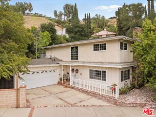 4635 Esparto Street, Woodland Hills, CA 91364