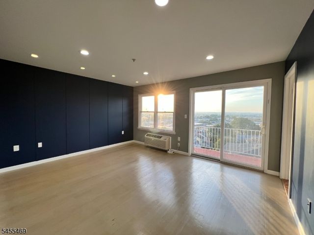 614 Fairview Ave, Fairview Boro, NJ 07022