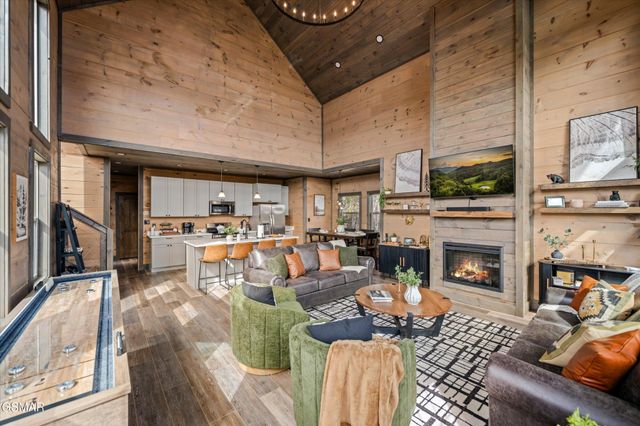 1518 Bear Valley Road, Sevierville, TN 37876