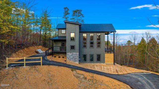 1518 Bear Valley Road, Sevierville, TN 37876