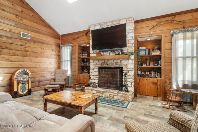 1131 CACTUS CUT Road, Middleburg, FL 32068