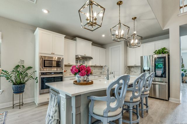 639 Bindseil, Schertz, TX 78154