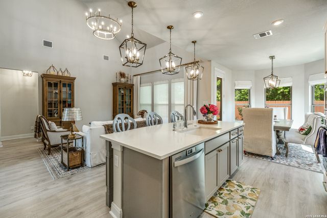 639 Bindseil, Schertz, TX 78154