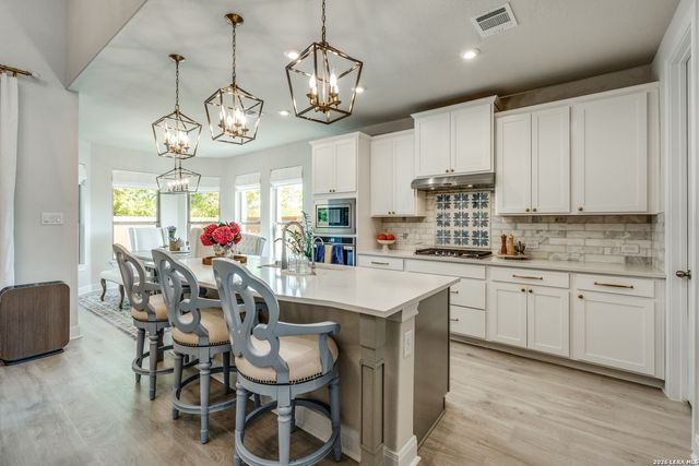 639 Bindseil, Schertz, TX 78154