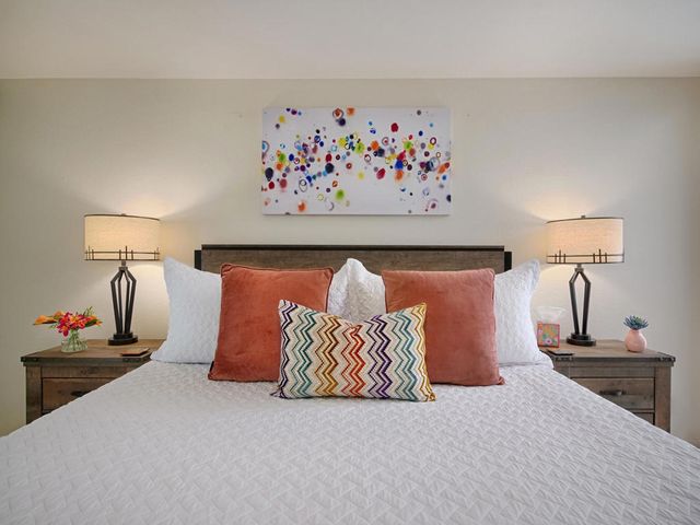 312 S Sierra Madre S, Palm Desert, CA 92260