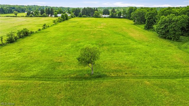 10803 Kile Road, Chardon, OH 44024