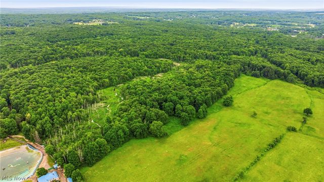 10803 Kile Road, Chardon, OH 44024