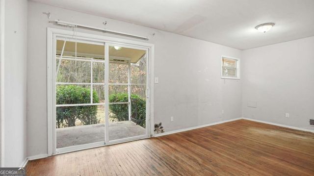 5213 Heather Lane, Atlanta, GA 30349