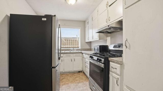 5213 Heather Lane, Atlanta, GA 30349