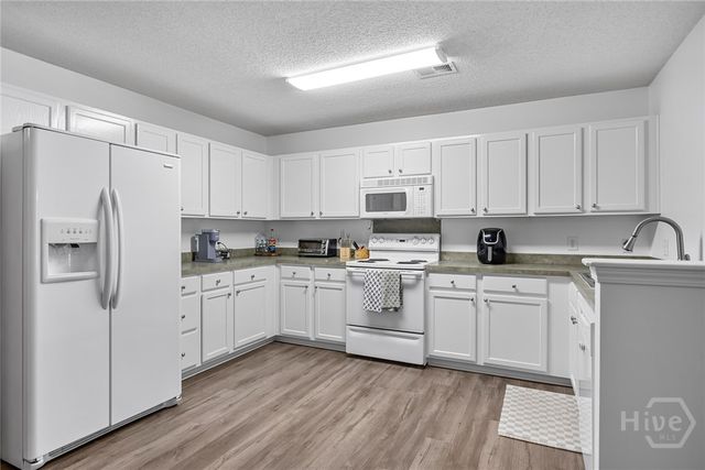 231 Tigers Paw Drive, Pooler, GA 31322