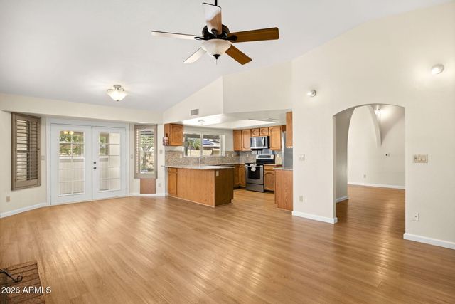3314 W TOPEKA Drive, Phoenix, AZ 85027