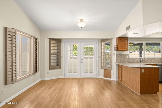 3314 W TOPEKA Drive, Phoenix, AZ 85027