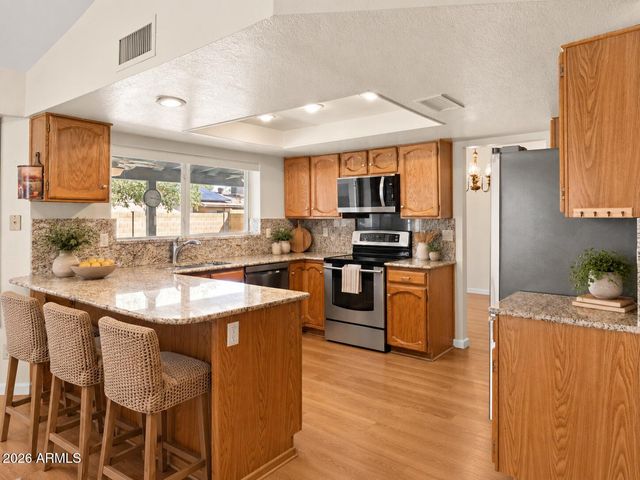 3314 W TOPEKA Drive, Phoenix, AZ 85027
