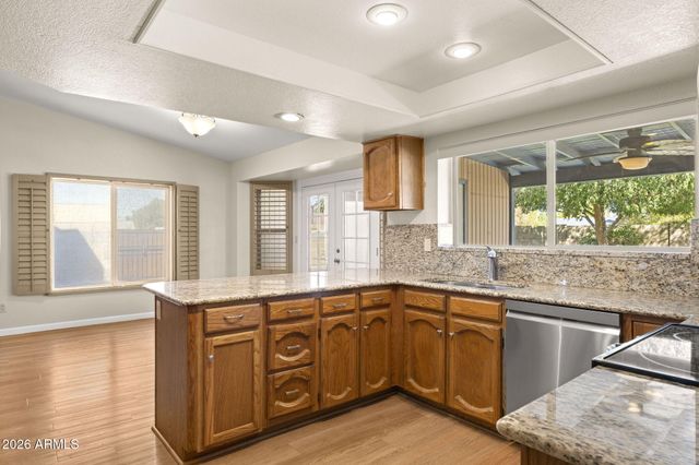 3314 W TOPEKA Drive, Phoenix, AZ 85027