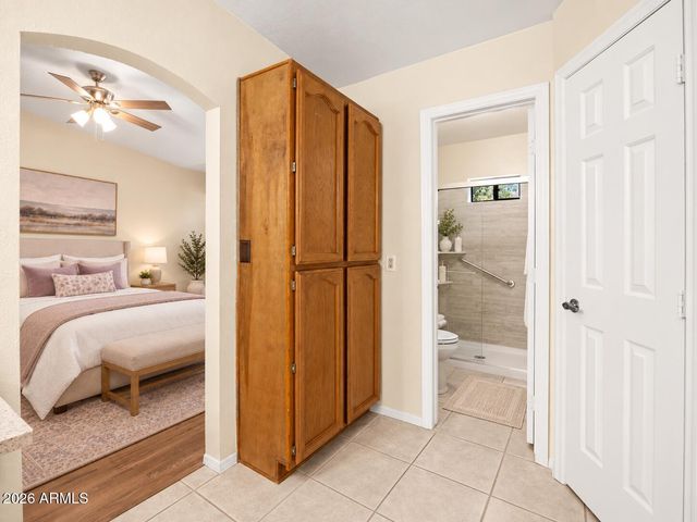 3314 W TOPEKA Drive, Phoenix, AZ 85027