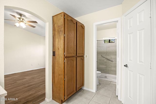 3314 W TOPEKA Drive, Phoenix, AZ 85027