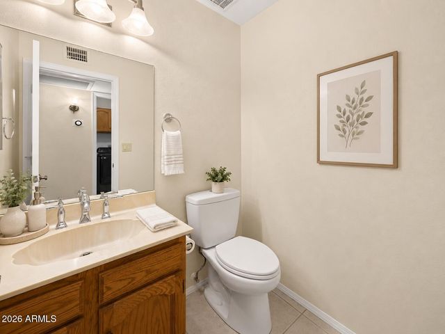 3314 W TOPEKA Drive, Phoenix, AZ 85027